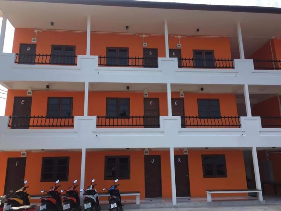Hostel Sea Breeze Backpacker Ko Pha Ngan Exterior foto